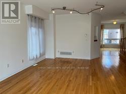 107 Brock Avenue, Markham, Ontario  L6C 2E8 - Photo 3 - N13586054