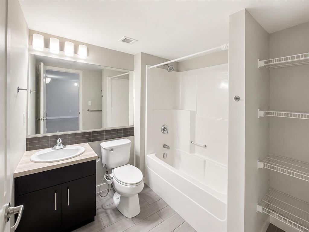 332 235 Bridgeland Drive S - Photo 12