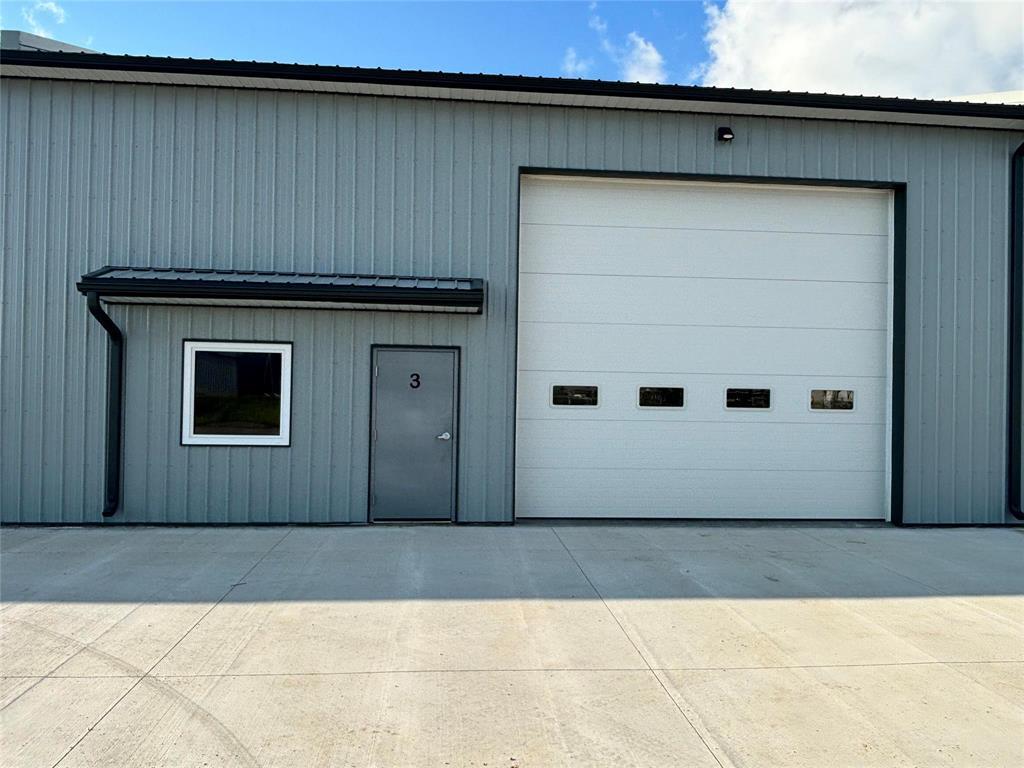 71 Industrial Drive, Steinbach, Manitoba  R5G 2V2 - Photo 1 - 202617081