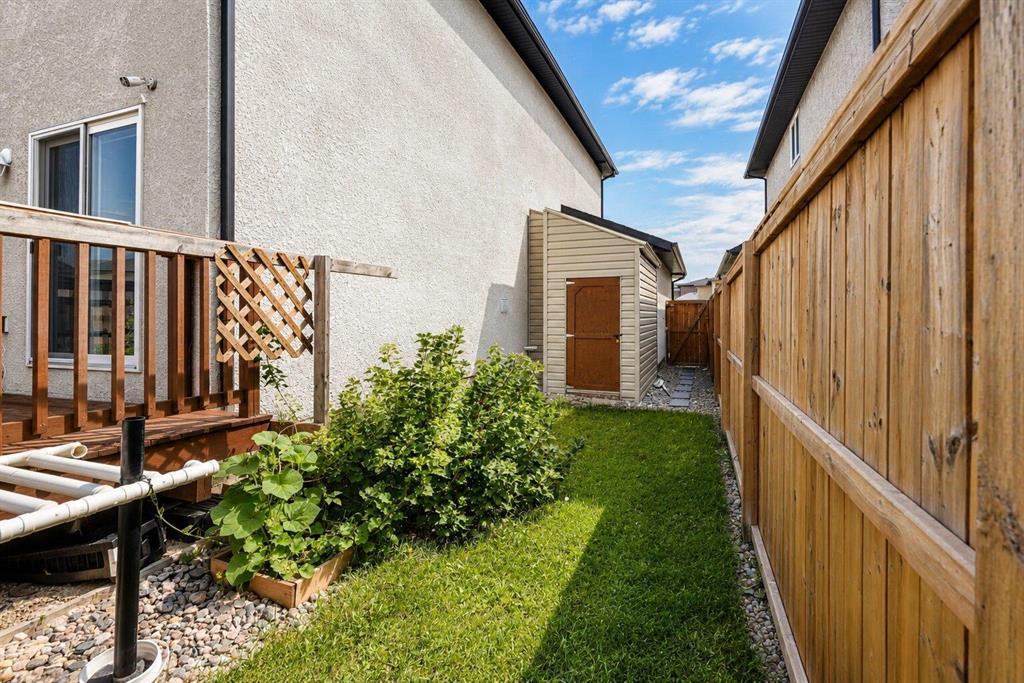 35 Bloomfield Path, Winnipeg, Manitoba  R2R 2W9 - Photo 26 - 202617163