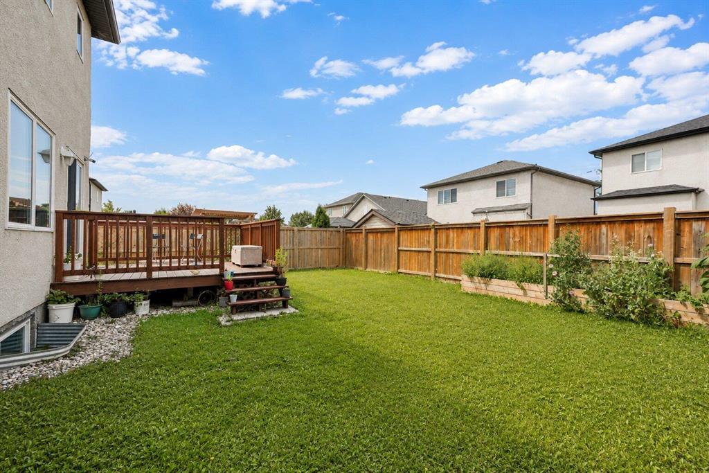 35 Bloomfield Path, Winnipeg, Manitoba  R2R 2W9 - Photo 30 - 202617163