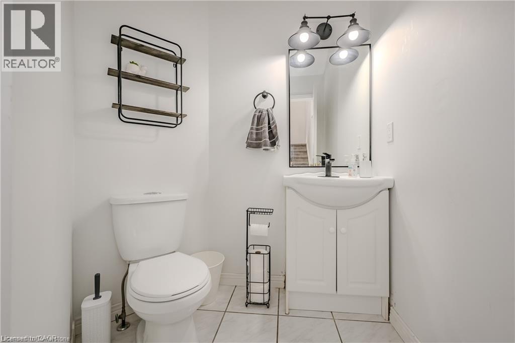 365 Bennington Gate Unit# 13, Waterloo, Ontario  N2T 2L1 - Photo 5 - 40849786