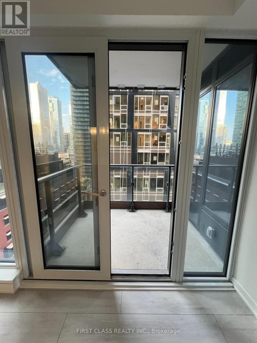 1609 - 55 Mercer Street, Toronto, Ontario  M5V 0W4 - Photo 11 - C13586156