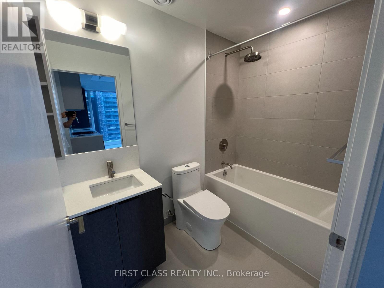 1609 - 55 Mercer Street, Toronto, Ontario  M5V 0W4 - Photo 14 - C13586156