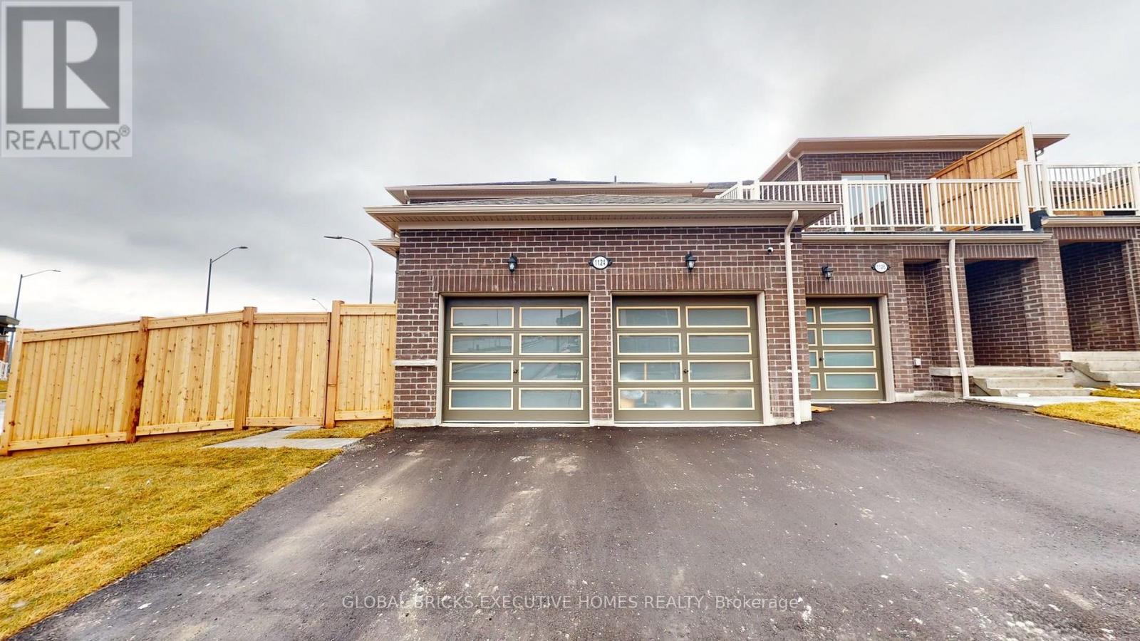 1124 Baltic Lane, Pickering, Ontario  L1X 0G9 - Photo 2 - E13586130