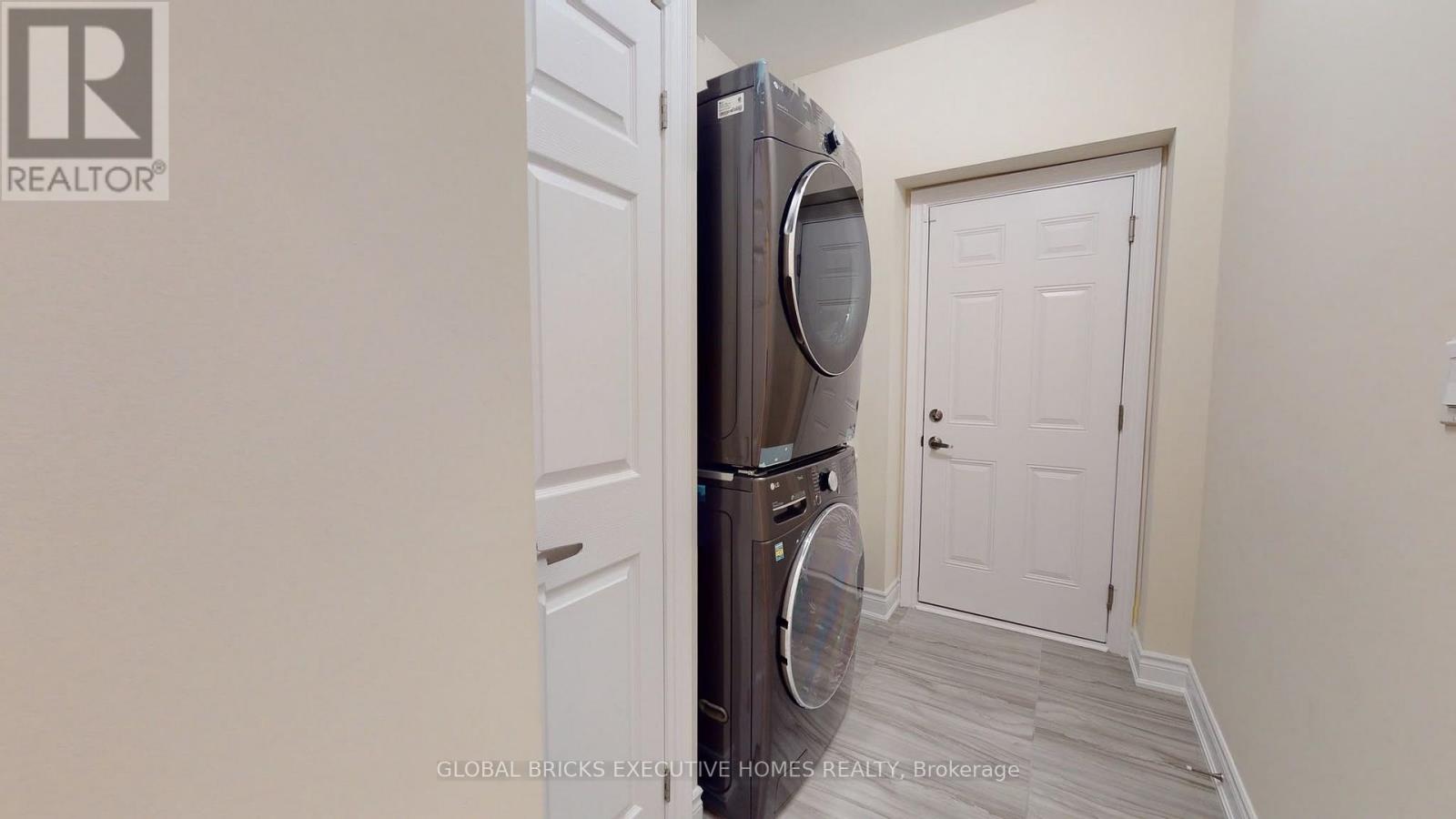 1124 Baltic Lane, Pickering, Ontario  L1X 0G9 - Photo 28 - E13586130