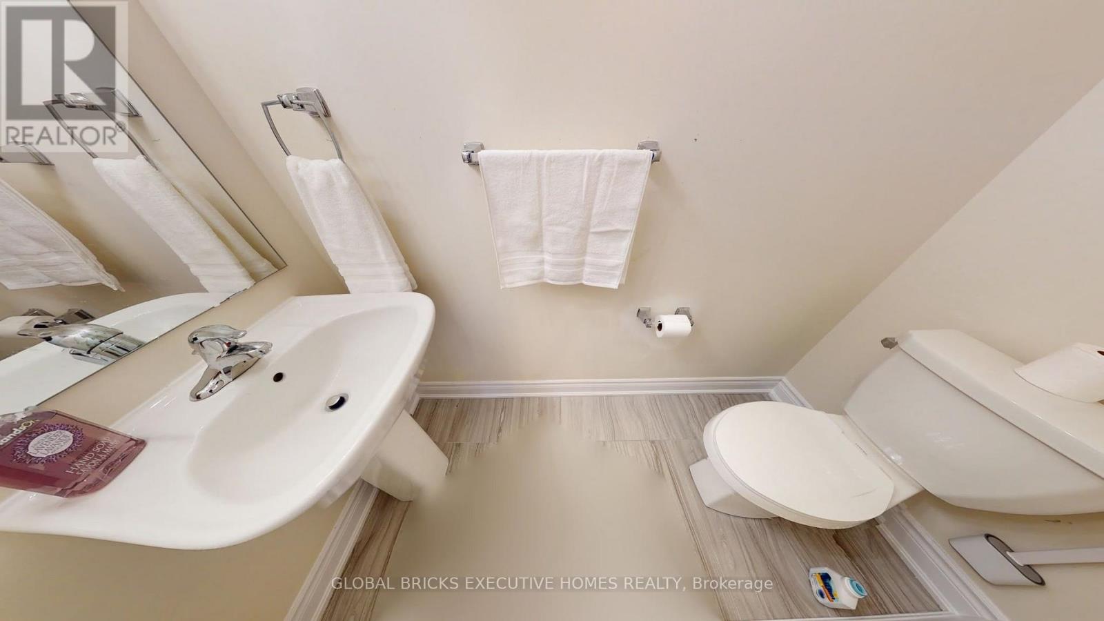 1124 Baltic Lane, Pickering, Ontario  L1X 0G9 - Photo 30 - E13586130