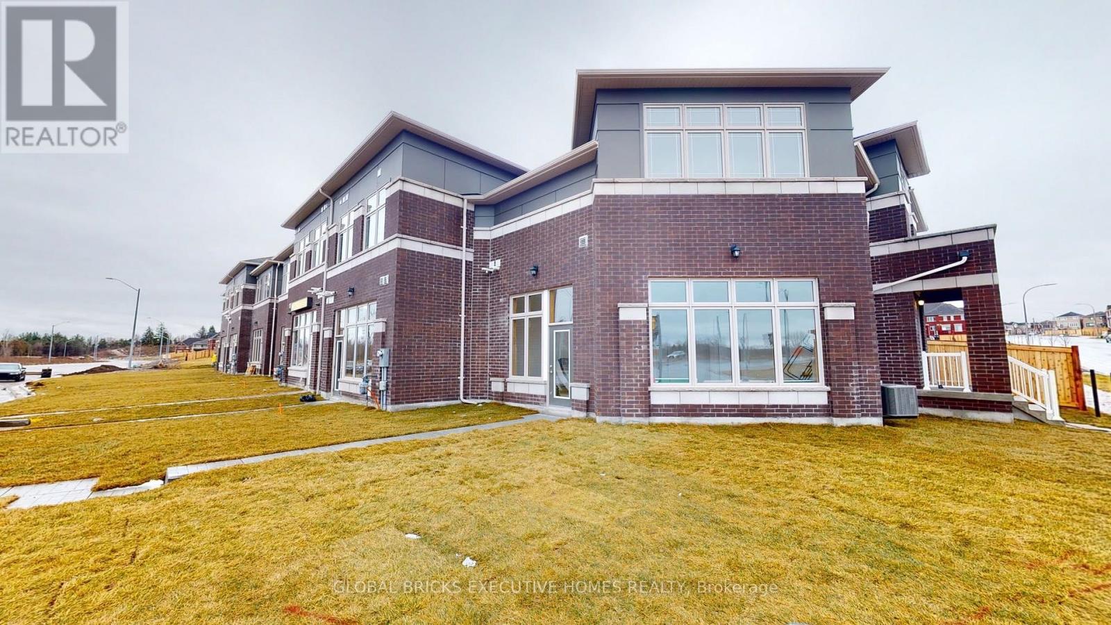 1124 Baltic Lane, Pickering, Ontario  L1X 0G9 - Photo 7 - E13586130