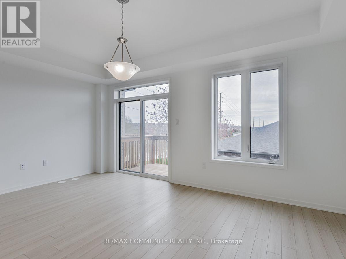 799 Heathrow Path, Oshawa, Ontario  L1H 7K5 - Photo 19 - E13586174
