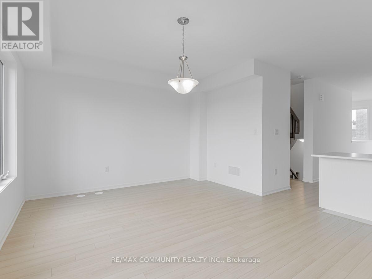 799 Heathrow Path, Oshawa, Ontario  L1H 7K5 - Photo 21 - E13586174