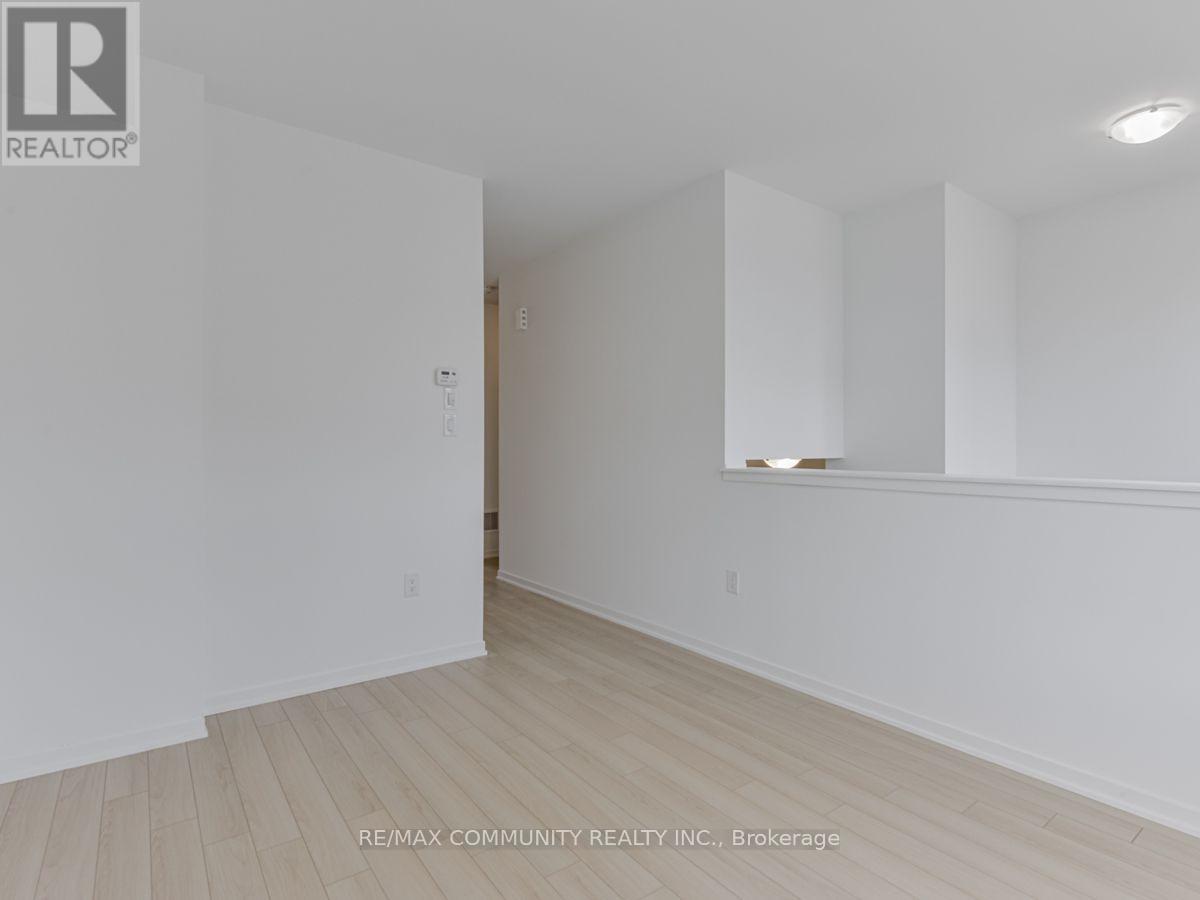 799 Heathrow Path, Oshawa, Ontario  L1H 7K5 - Photo 24 - E13586174