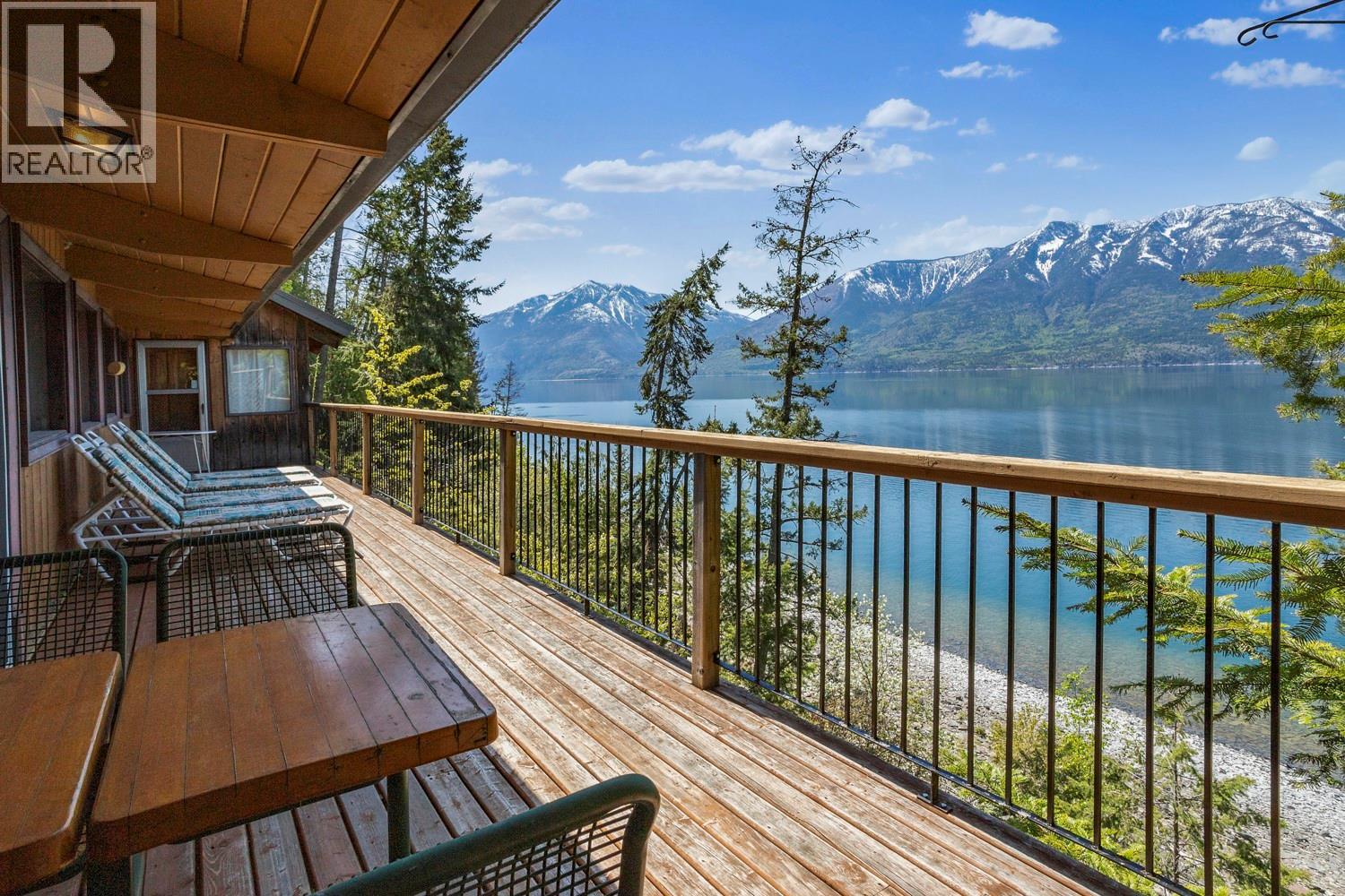 11929 3a Highway, Destiny Bay, British Columbia  V0B 1A3 - Photo 2 - 10394837