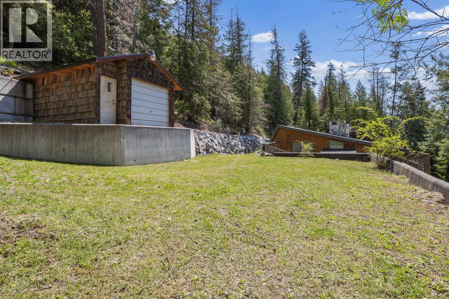 11929 3a Highway, Destiny Bay, British Columbia  V0B 1A3 - Photo 16 - 10394837