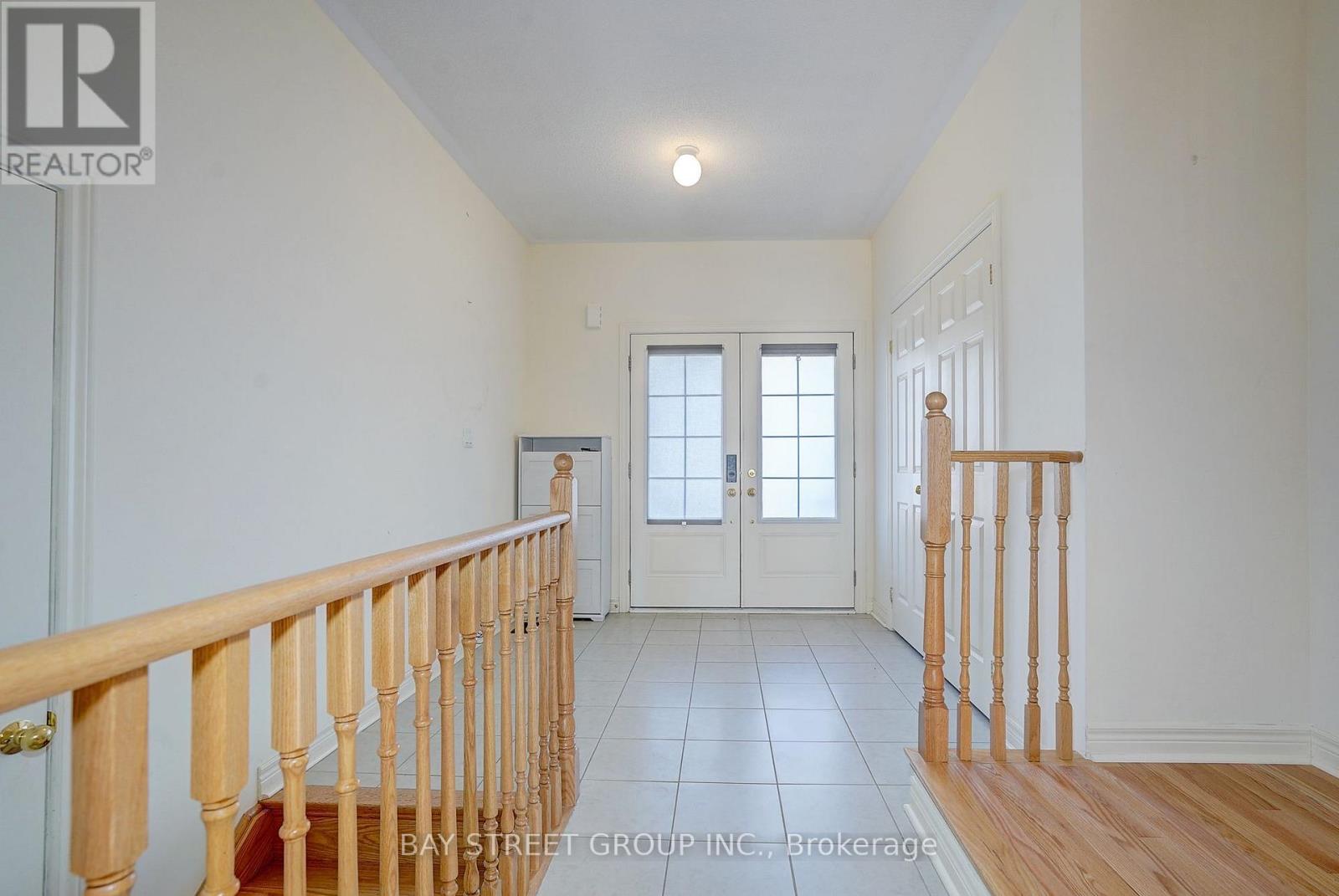 100 Ness Drive, Richmond Hill, Ontario  L4S 0K9 - Photo 8 - N13171550