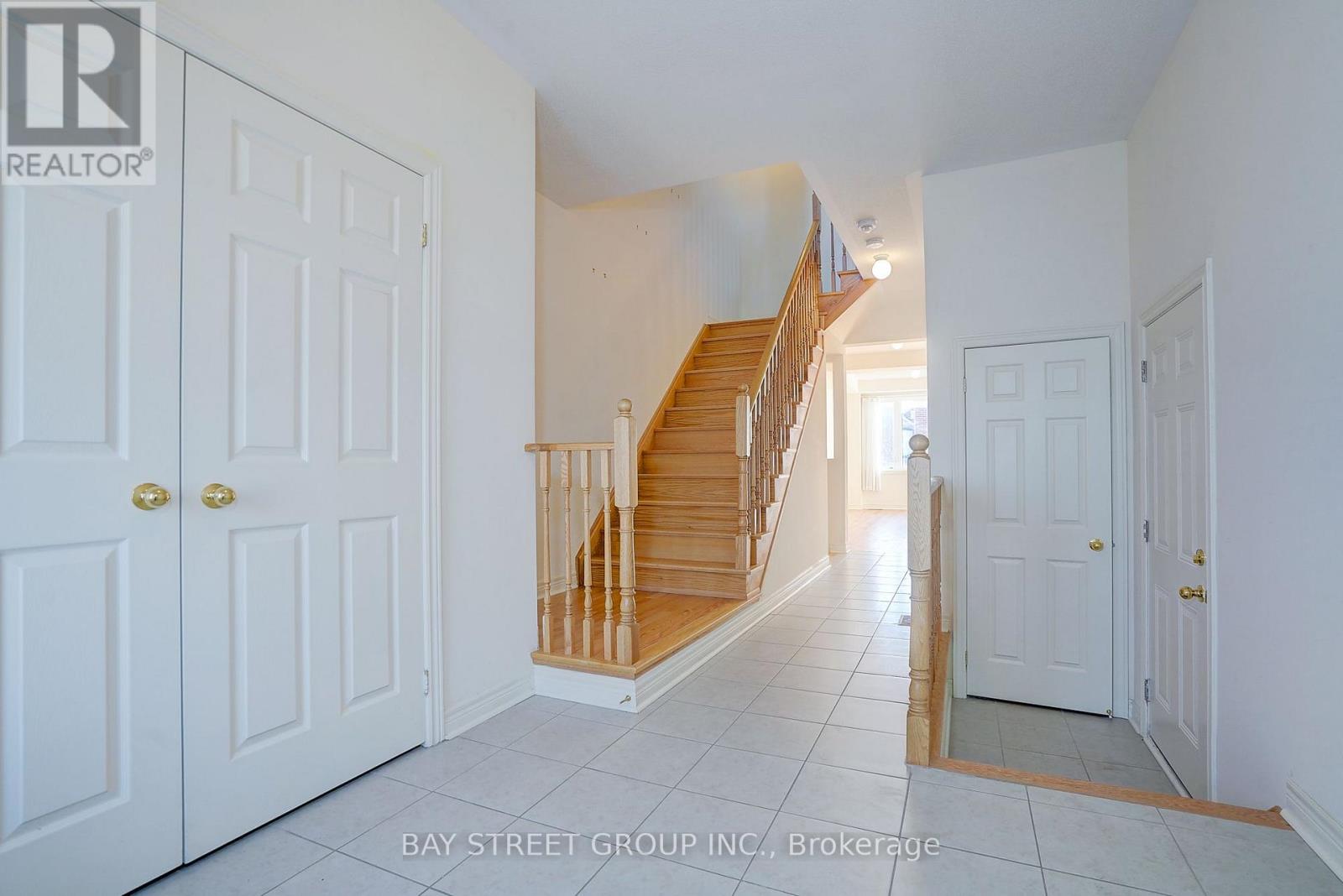 100 Ness Drive, Richmond Hill, Ontario  L4S 0K9 - Photo 7 - N13171550