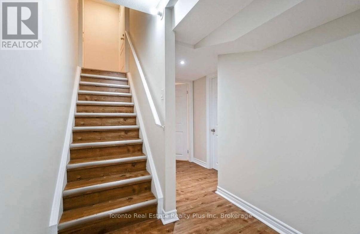 #LOWER - 42 CRYSTALVIEW CRESCENT, Brampton, Ontario