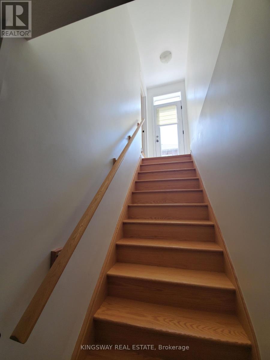 593 Remembrance Road, Brampton, Ontario  L7A 4L2 - Photo 23 - W13586176