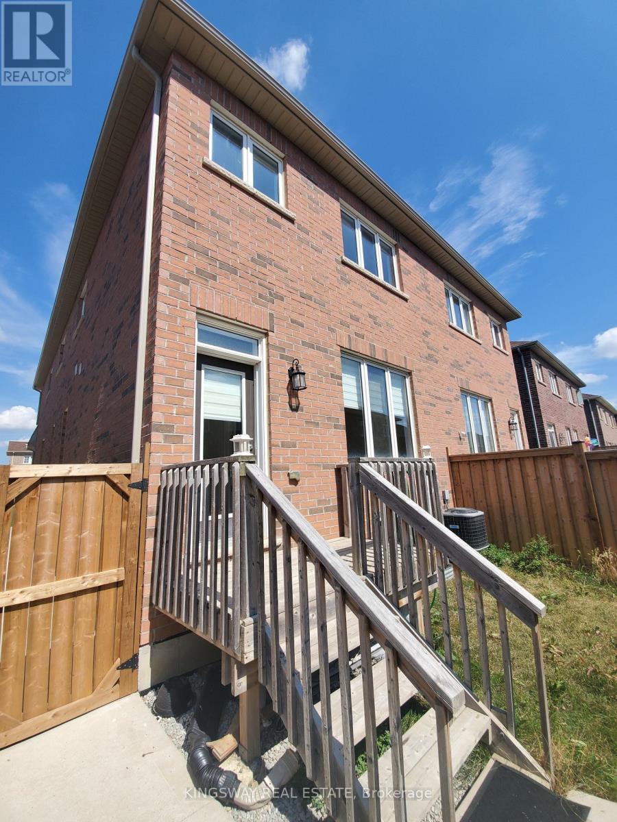 593 Remembrance Road, Brampton, Ontario  L7A 4L2 - Photo 33 - W13586176