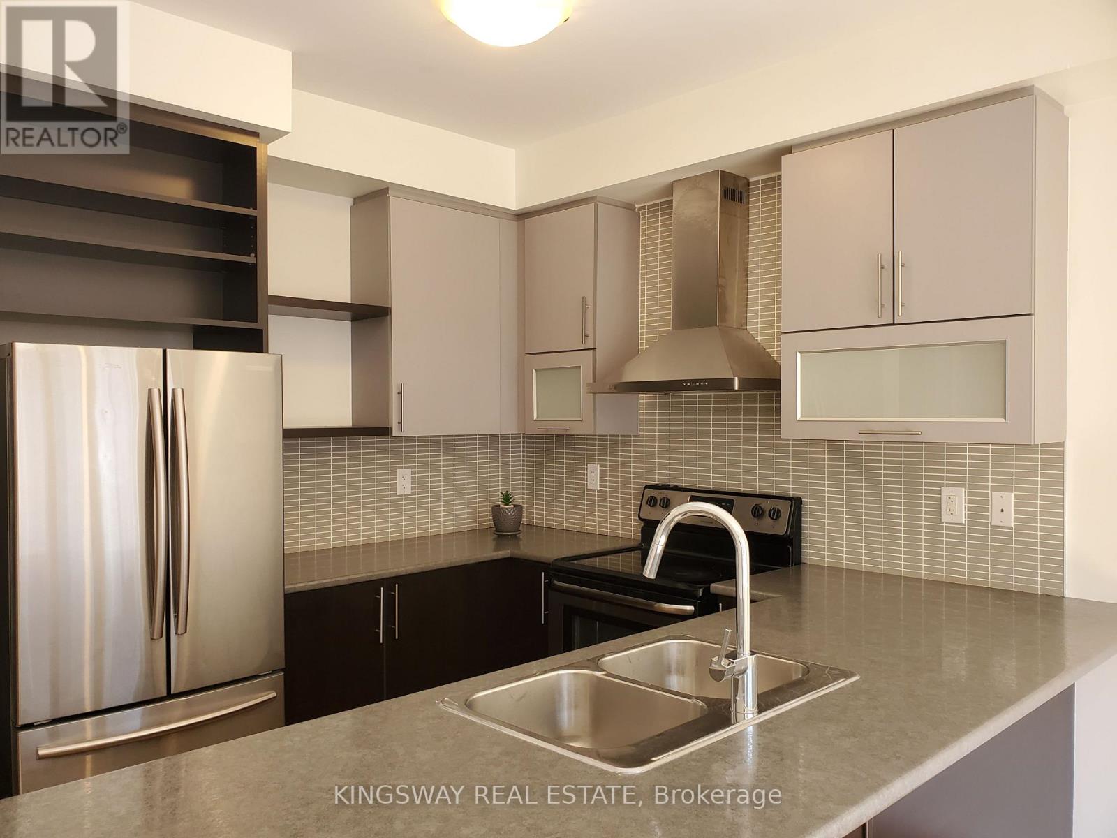 593 Remembrance Road, Brampton, Ontario  L7A 4L2 - Photo 7 - W13586176