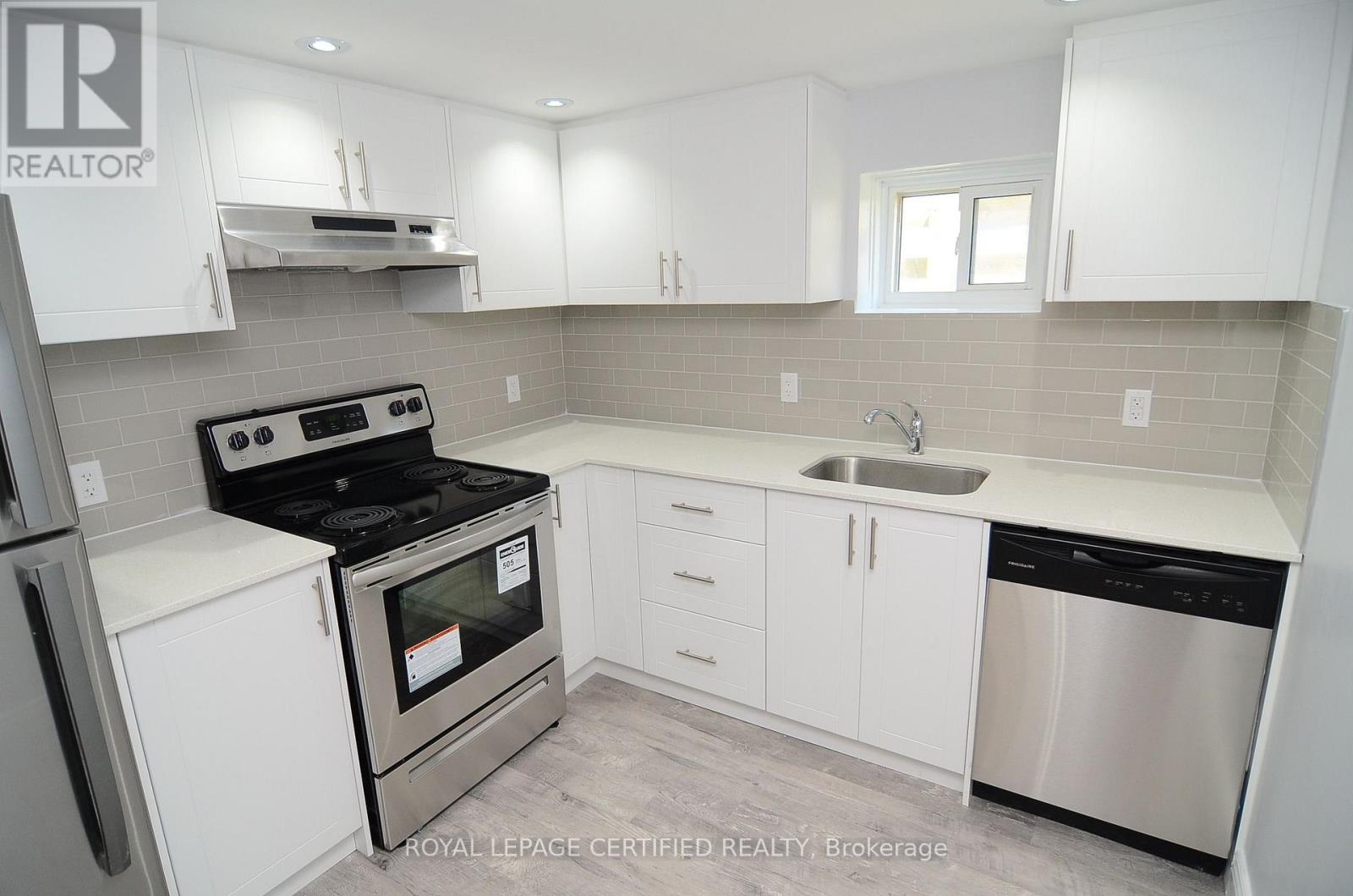 Bsmt - 30 Blakemanor Boulevard, Toronto, Ontario  M1J 2W4 - Photo 5 - E13563666