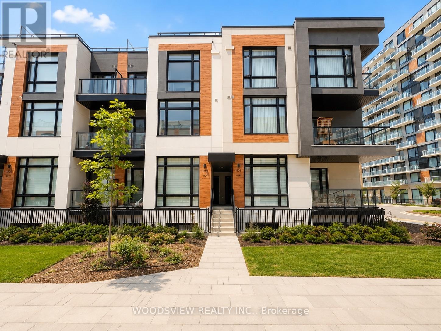 TH 1120 - 12 DAVID EYER ROAD, Richmond Hill, Ontario