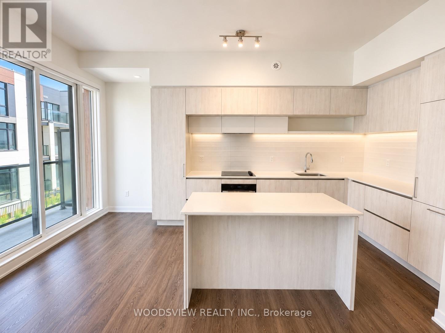 Th 1120 - 12 David Eyer Road, Richmond Hill, Ontario  L4S 1M4 - Photo 2 - N13435234