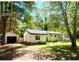 19473 41 HIGHWAY, Addington Highlands, Ontario