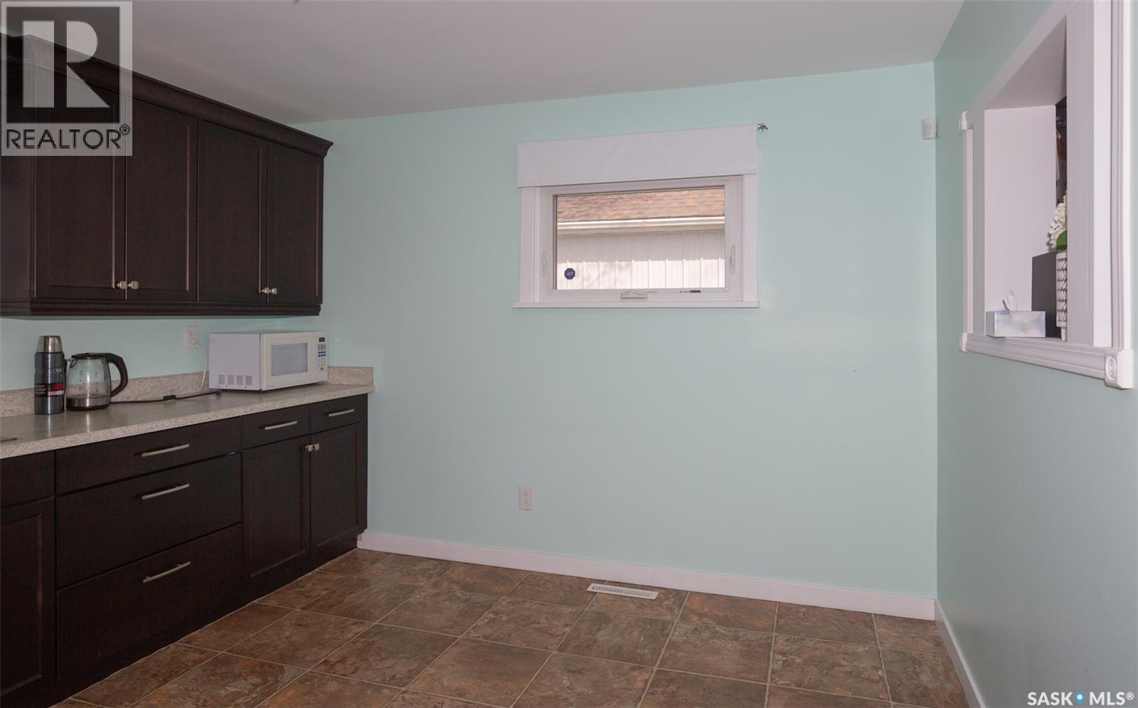 454 Fairford Street W, Moose Jaw, Saskatchewan  S6H 1W2 - Photo 7 - SK043160