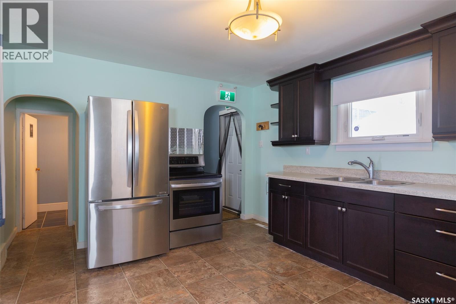454 Fairford Street W, Moose Jaw, Saskatchewan  S6H 1W2 - Photo 6 - SK043160