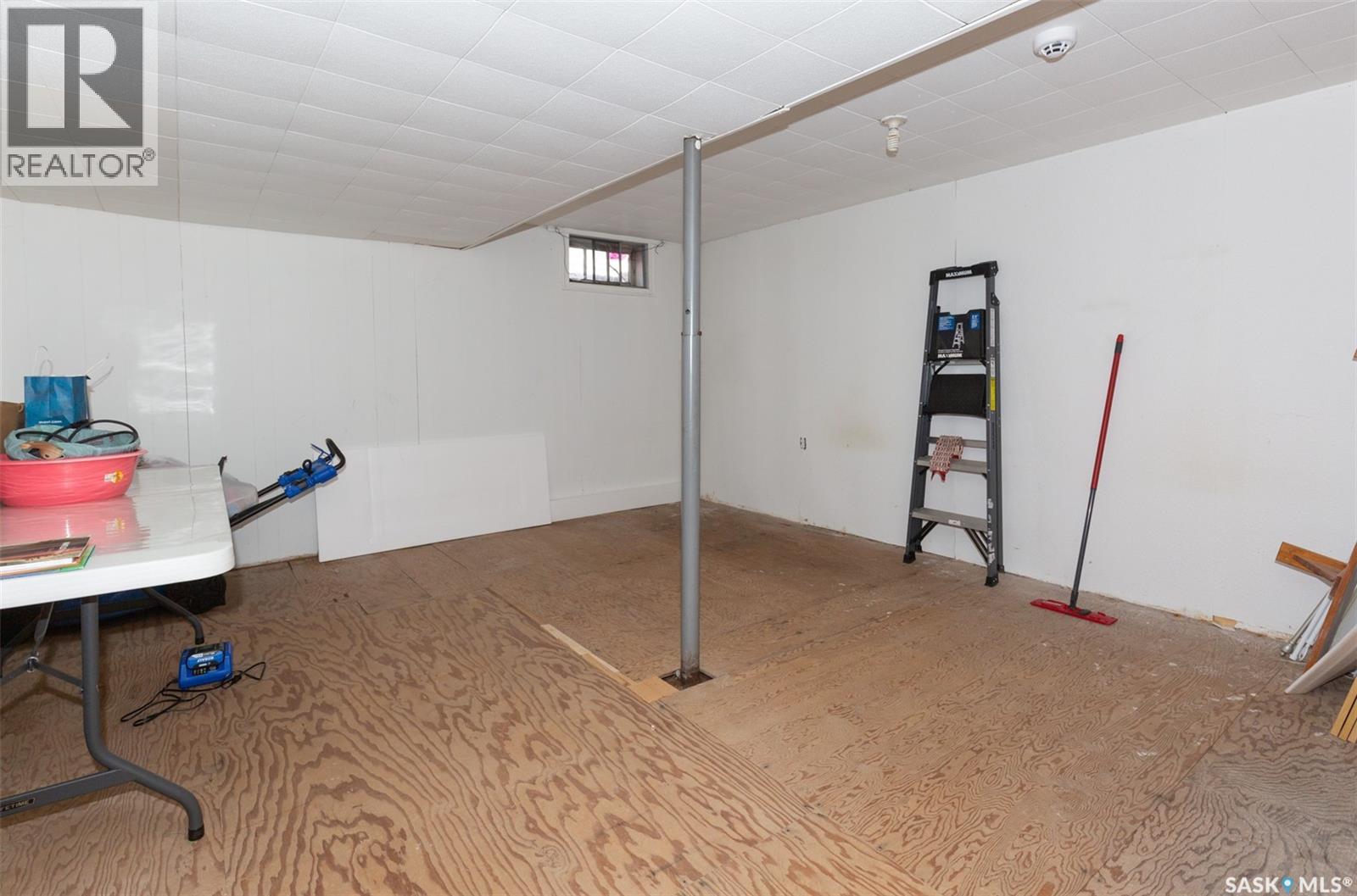 454 Fairford Street W, Moose Jaw, Saskatchewan  S6H 1W2 - Photo 17 - SK043160