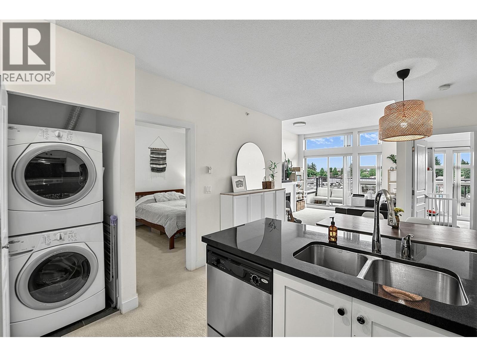 417 4550 Fraser Street, Vancouver, British Columbia  V5V 4G8 - Photo 5 - R3148040