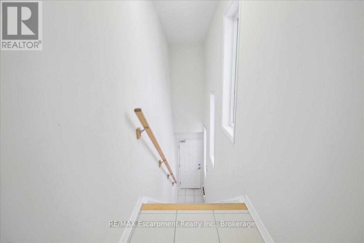 64 - 2441 Greenwich Drive, Oakville, Ontario  L6M 0S3 - Photo 10 - W13584366