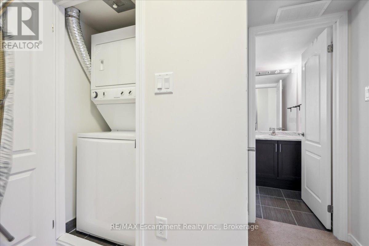 64 - 2441 Greenwich Drive, Oakville, Ontario  L6M 0S3 - Photo 31 - W13584366