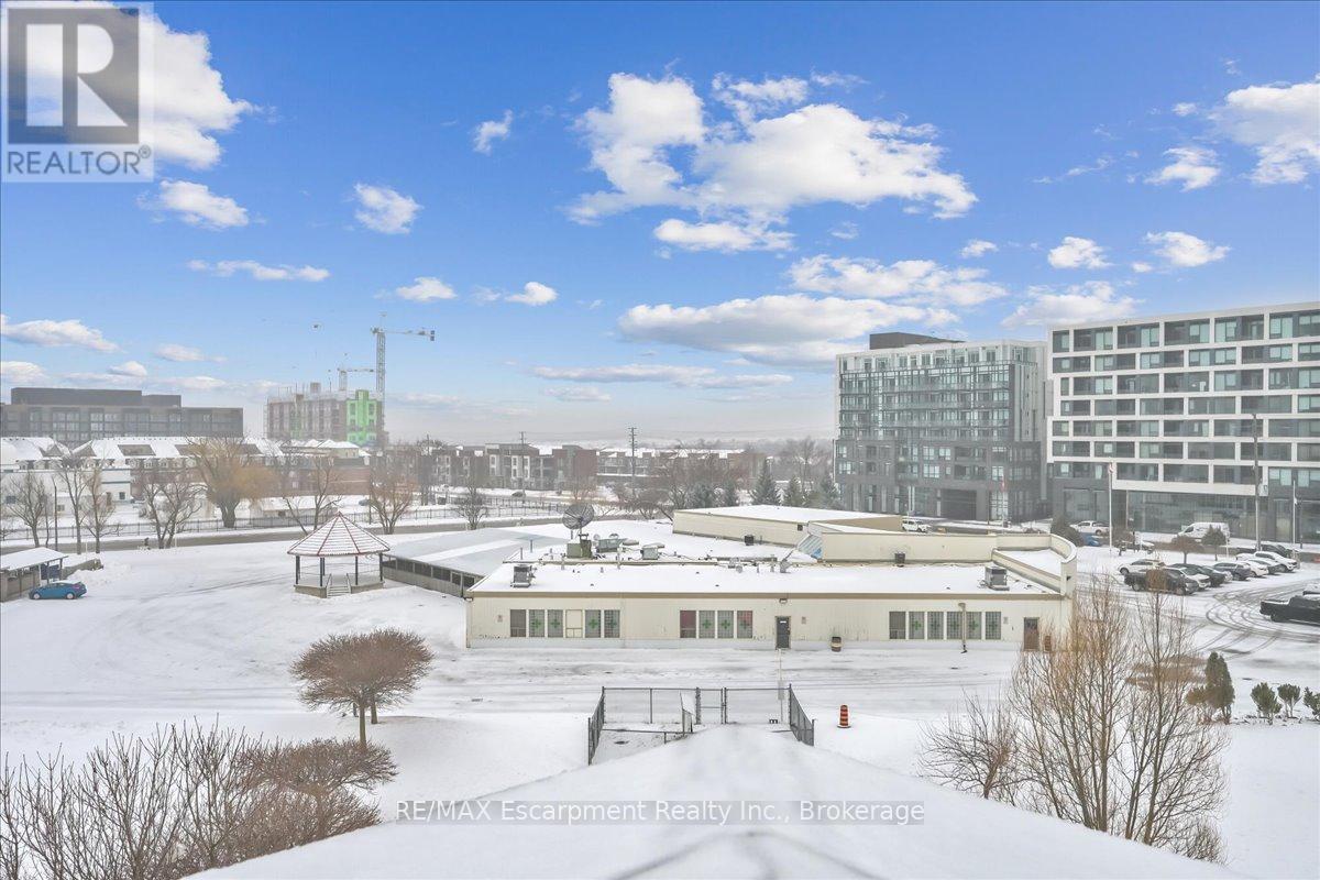 64 - 2441 Greenwich Drive, Oakville, Ontario  L6M 0S3 - Photo 46 - W13584366