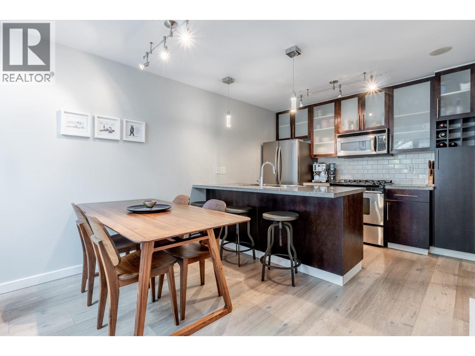1227 Richards Street, Vancouver, British Columbia  V6B 3G3 - Photo 5 - R3148144