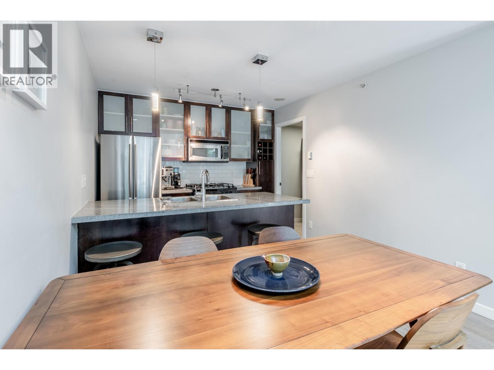 1227 Richards Street, Vancouver, British Columbia  V6B 3G3 - Photo 6 - R3148144