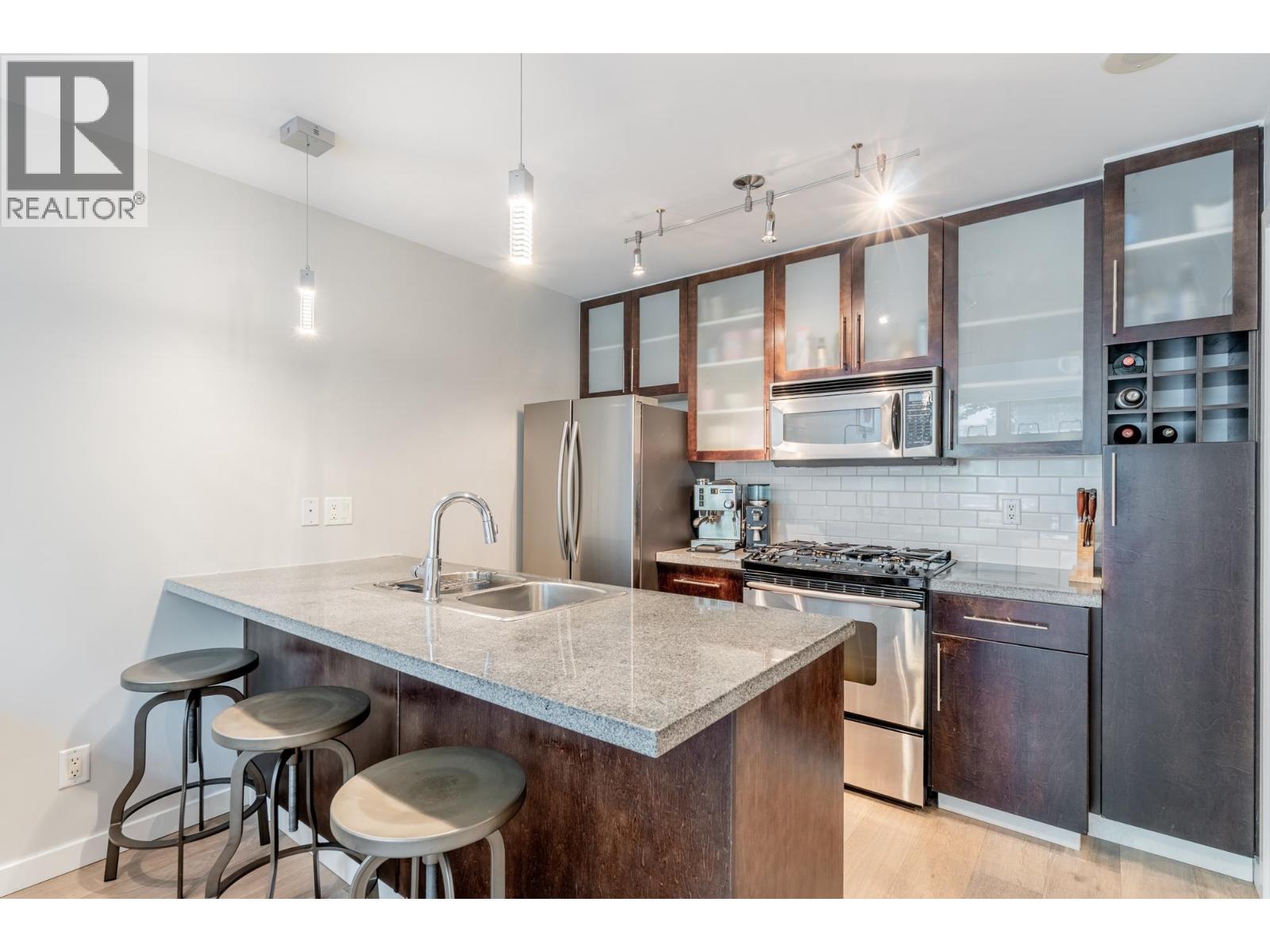 1227 Richards Street, Vancouver, British Columbia  V6B 3G3 - Photo 8 - R3148144
