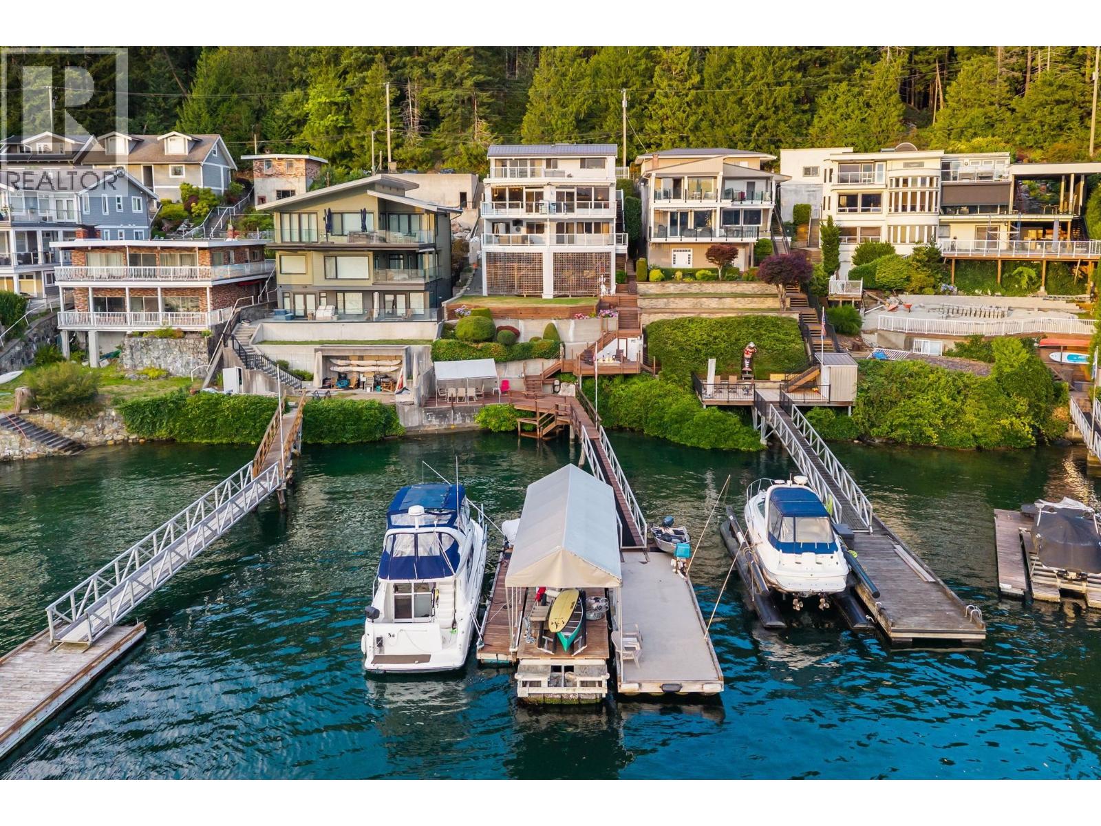 4705 Belcarra Bay Road, Belcarra, British Columbia  V3H 4P6 - Photo 2 - R3148162