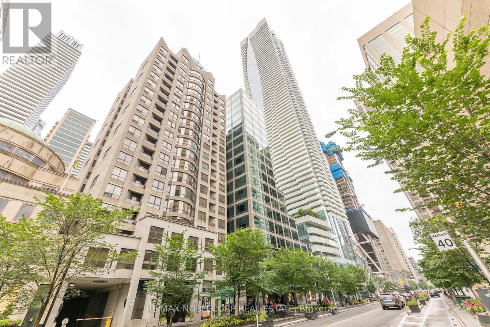 609 - 55 BLOOR STREET E, Toronto, Ontario