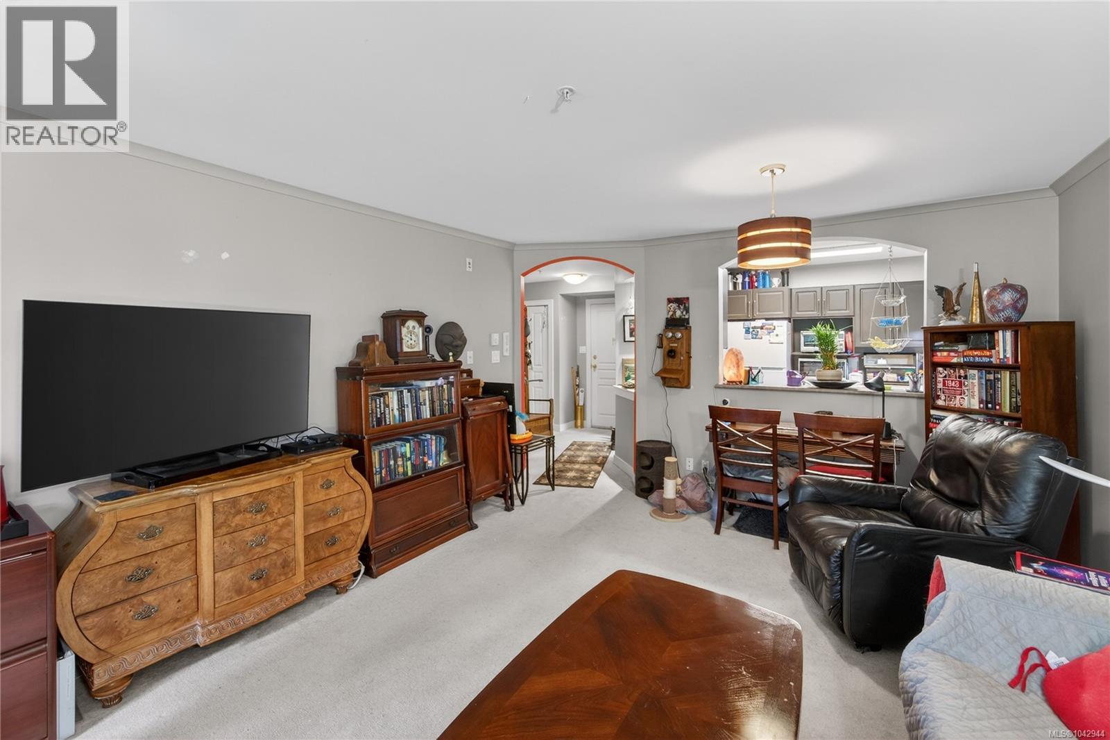 204 799 Blackberry Rd, Saanich, British Columbia V8X 5J3 - Photo 8 - 1042944