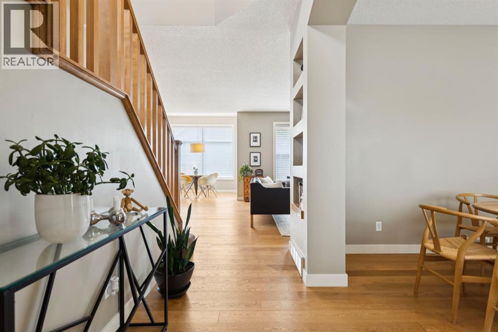 92 Discovery Ridge Circle Sw, Calgary, Alberta  T3H 5X6 - Photo 13 - A2328623