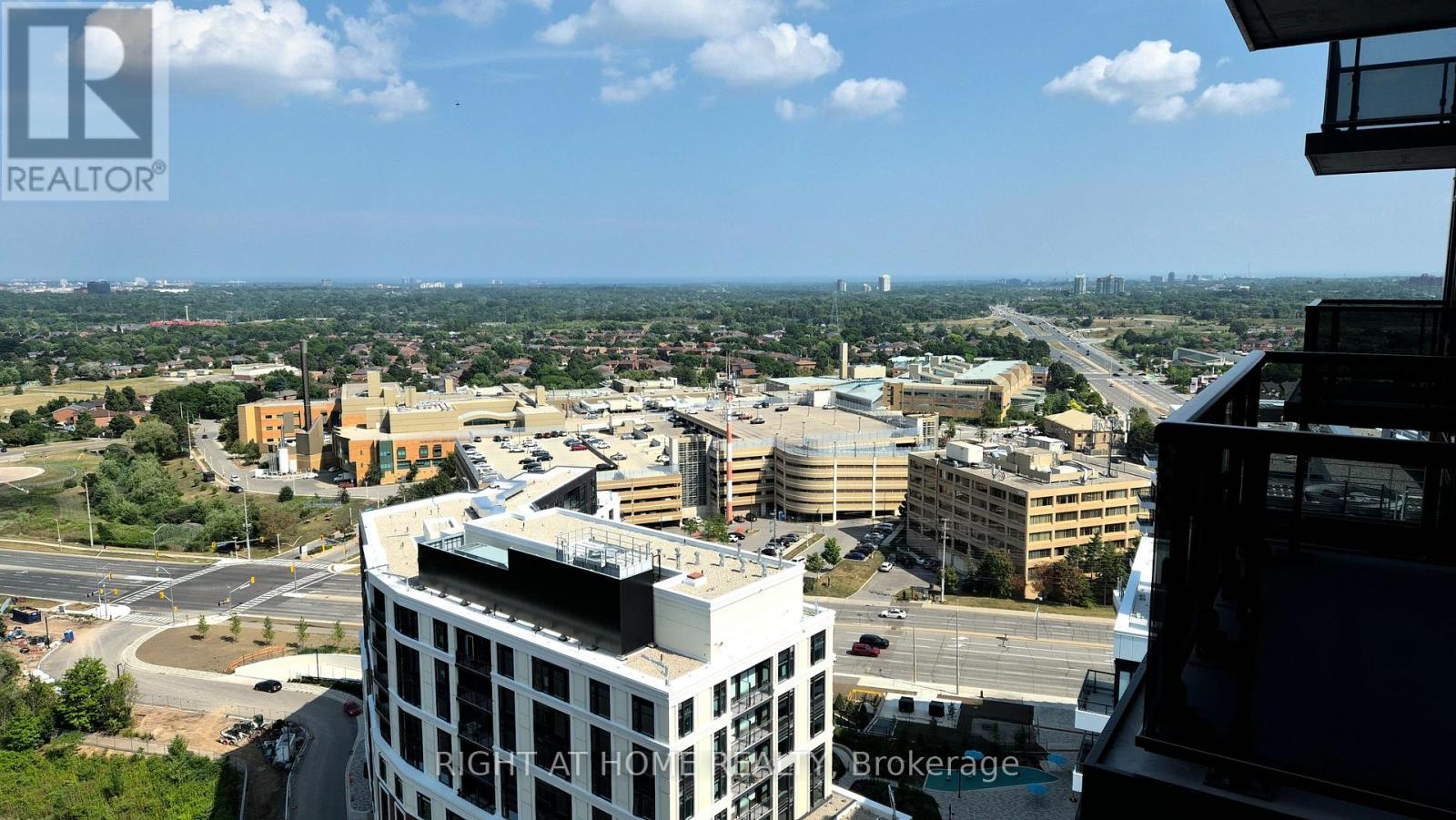 2101 - 2495 EGLINTON AVENUE W, Mississauga (Central Erin Mills)