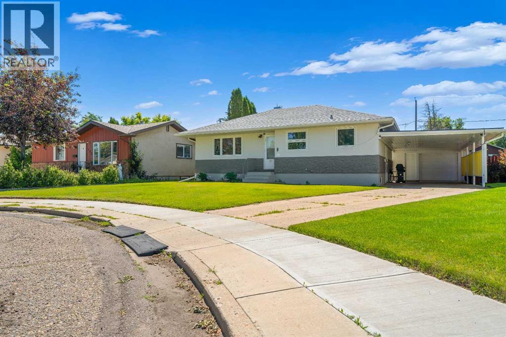 131 Mitchell Crescent Nw, Medicine Hat, Alberta  T1A 6V3 - Photo 3 - A2327794