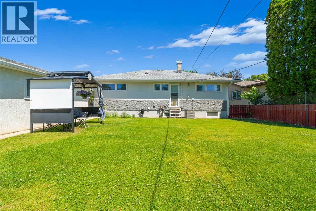 131 Mitchell Crescent Nw, Medicine Hat, Alberta  T1A 6V3 - Photo 23 - A2327794