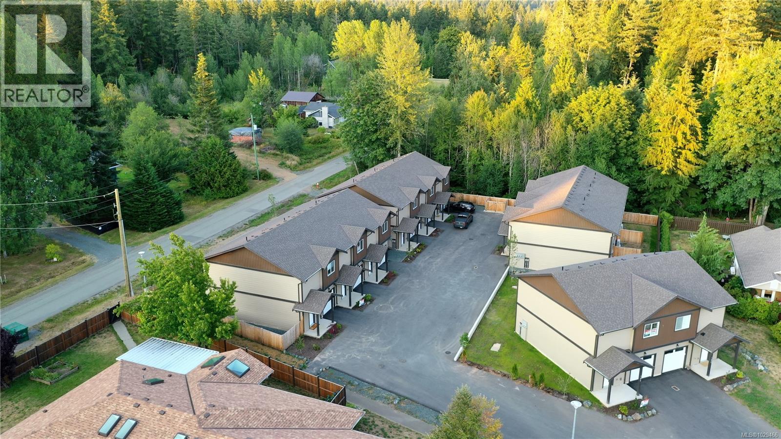 110 5535 Woodland Cres E