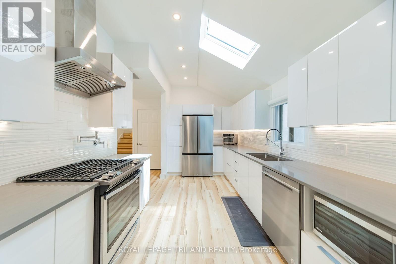 9653 Joanne Avenue, Lambton Shores, Ontario  N0M 1T0 - Photo 18 - X13586268
