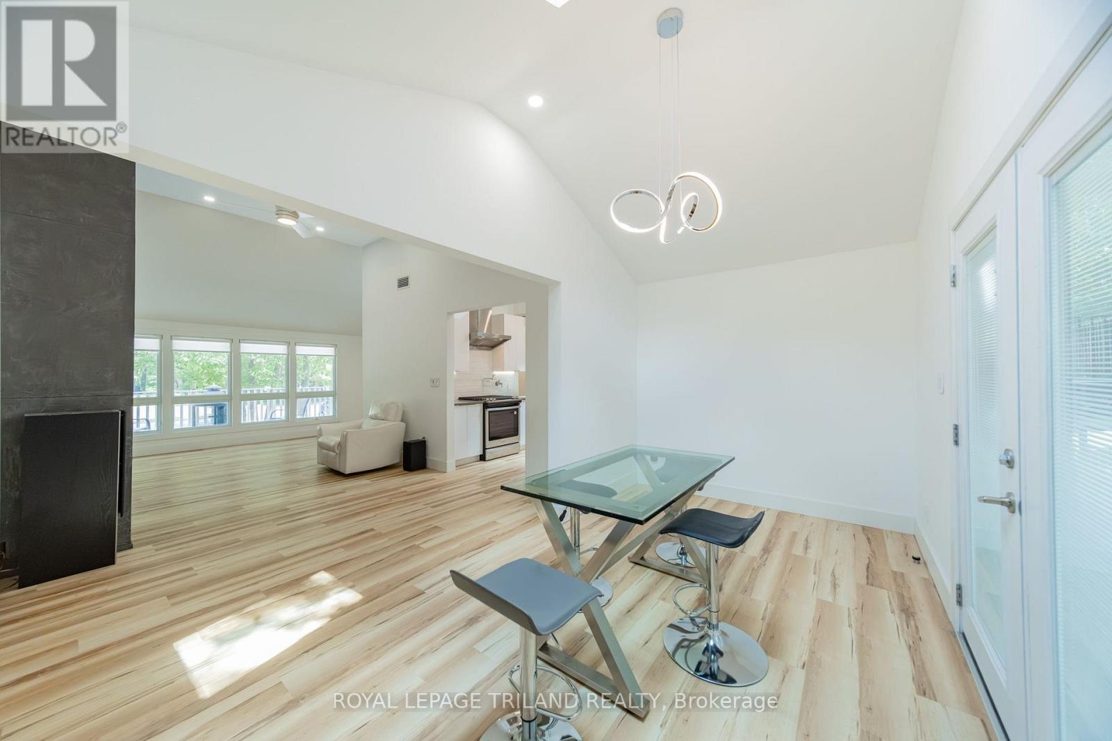 9653 Joanne Avenue, Lambton Shores, Ontario  N0M 1T0 - Photo 21 - X13586268
