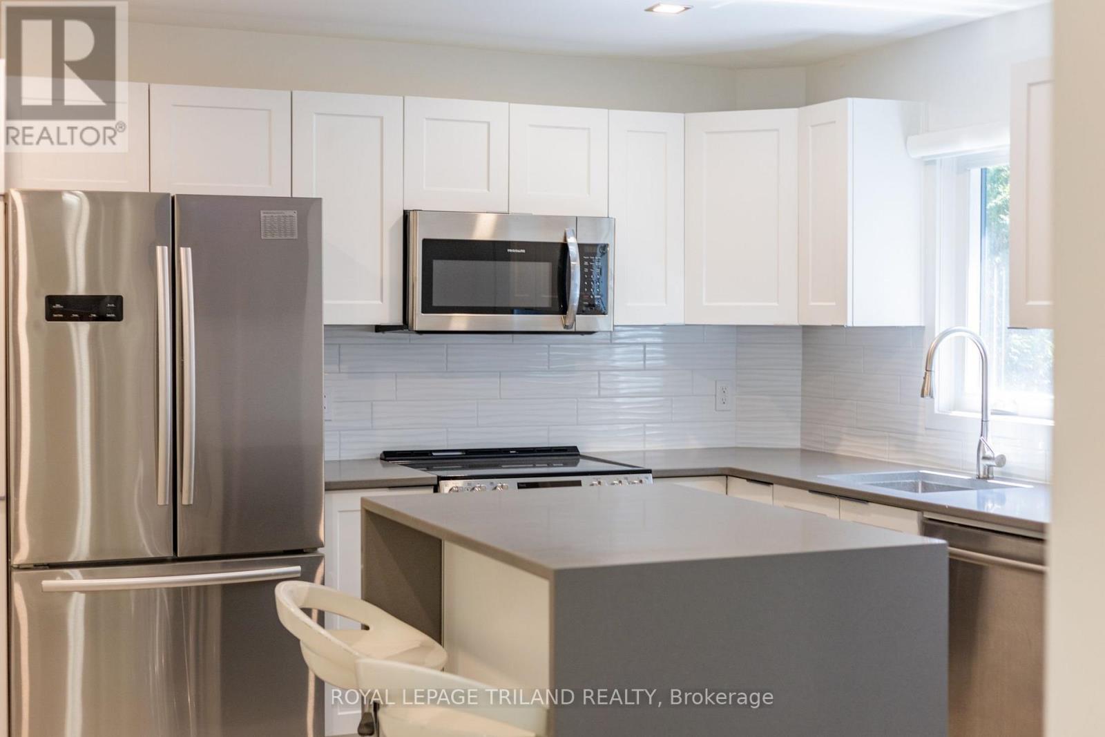 9653 Joanne Avenue, Lambton Shores, Ontario  N0M 1T0 - Photo 35 - X13586268