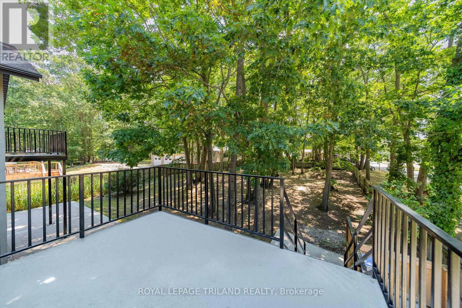 9653 Joanne Avenue, Lambton Shores, Ontario  N0M 1T0 - Photo 5 - X13586268