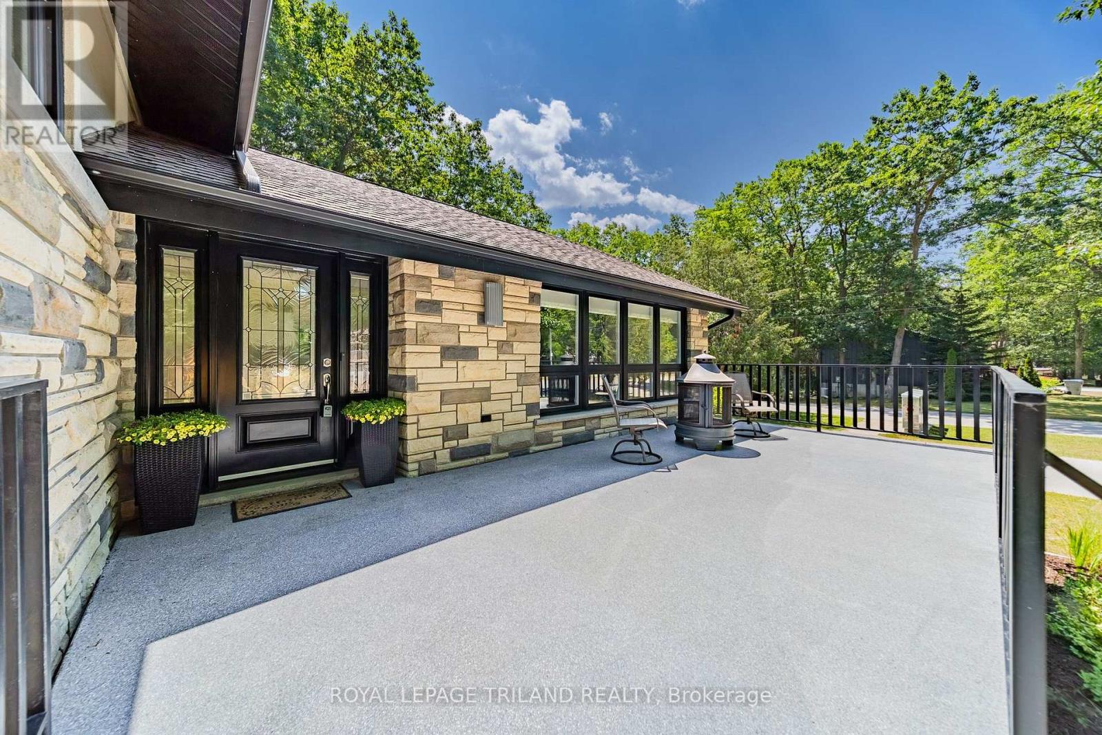 9653 Joanne Avenue, Lambton Shores, Ontario  N0M 1T0 - Photo 9 - X13586268